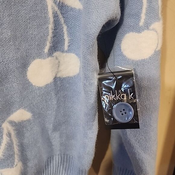 Super cute and fuzzy soft cherry 🍒 😍 sweater size medium NWT - Picture 3 of 5